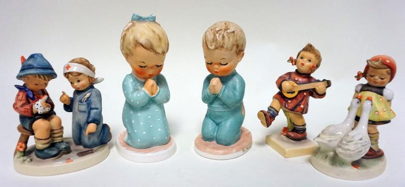 GROUP OF 5 GOBEL HUMMELS: LOT OF 5 GOBEL HUMMELS, LARGEST IS 5 3/4 IN HIGH