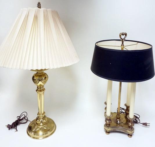 2 BRASS TABLE LAMPS (1 of 3)