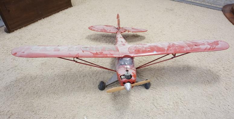 FORSTER GAS ENGINE AIRPLANE: FORSTER GAS ENGINE AIRPLANE, AS FOUND, AS IS, 83 1/2 IN WINGSPAN, APPROXIMATELY 56 IN LONG