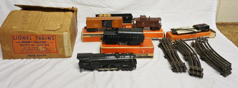 LIONEL TRAINS OUTFIT NO. 2167WS O GAUGE TRAIN SET (1 of 5)