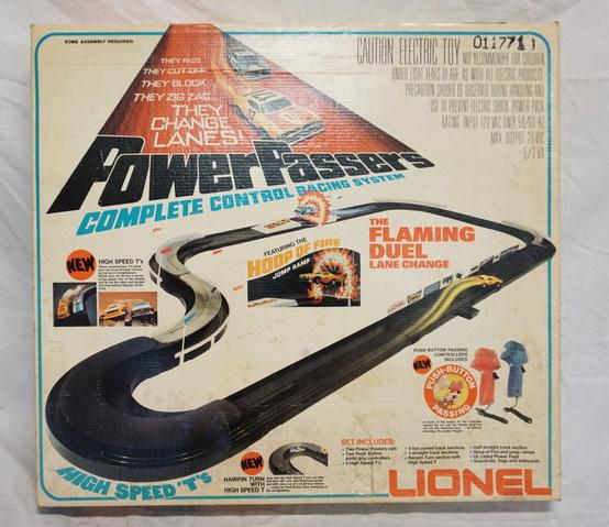LIONEL POWER PASSERS RACING SYSTEM (1 of 3)