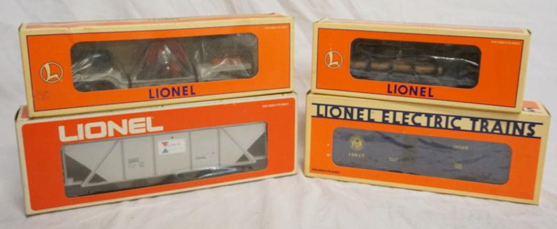 LOT OF 4 LIONEL MODELS (1 of 2)