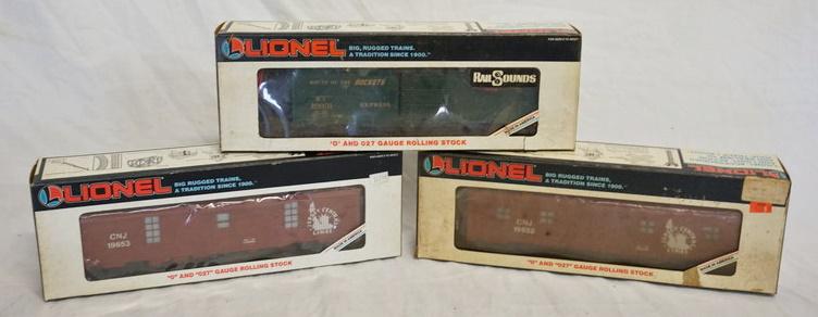 3 LIONEL O & O27 GAUGE MODEL TRAIN CARS (1 of 2)