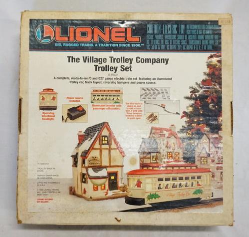 LIONEL THE VILLAGE TROLLEY COMPANY SET (1 of 3)