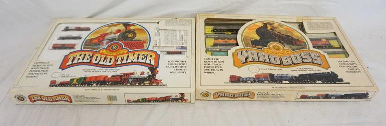 2 BACHMANN N SCALE TRAIN SETS (1 of 5)