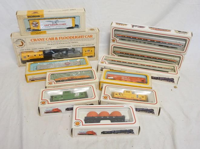 11 BACKMANN HO GAUGE MODEL TRAINS (1 of 2)