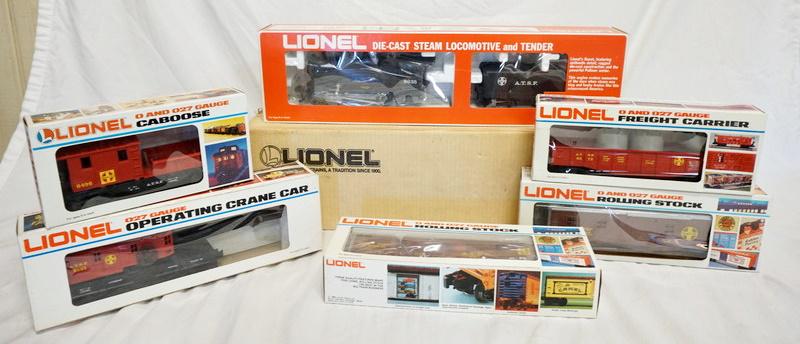 LIONEL SANTA FE WORK TRAIN (1 of 3)
