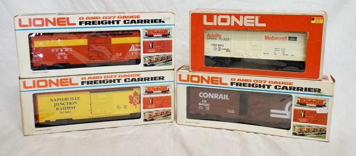 LOT OF 4 LIONEL MODEL TRAINS (1 of 2)