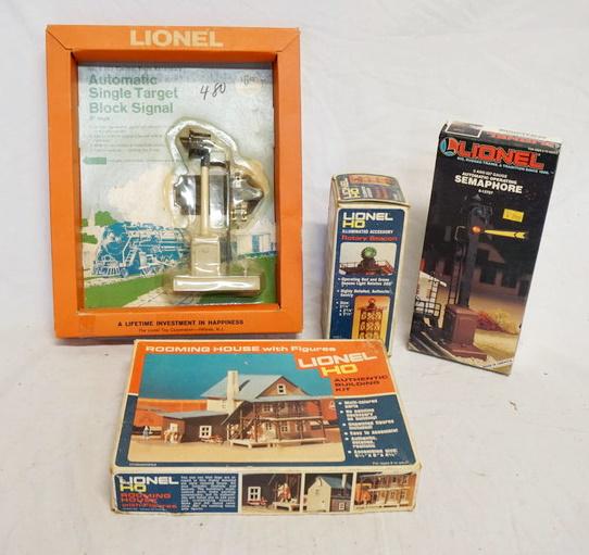 LIONEL MODEL TRAIN ACCESSORIES/BUILDING KIT (1 of 3)