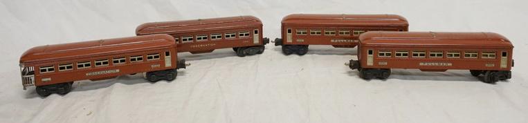 LOT OF 4 LIONEL MODEL TRAIN CARS (1 of 3)