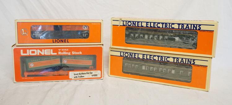 4 LIONEL MODEL TRAINS (1 of 2)