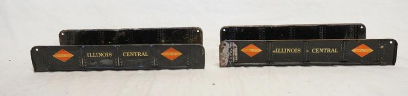 2 ILLINOIS CENTRAL MODEL TRAIN BRIDGES (1 of 2)