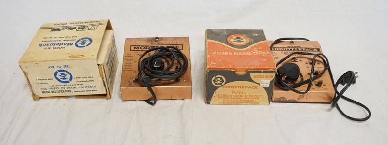 LOT OF 2 MODEL POWER PACKS (1 of 3)