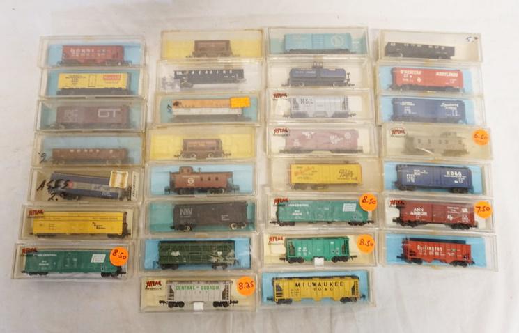 30 ATLAS N GAUGE MODEL TRAINS (1 of 4)