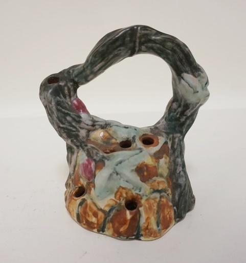 WELLER WARWICK FLOWER FROG (1 of 3)