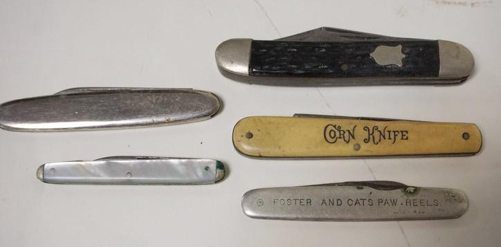 POCKET KNIVES INCLUDING ADVERTISING (1 of 4)