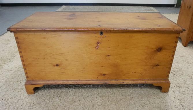 DOVETAILED PINE BLANKET CHEST (1 of 4)