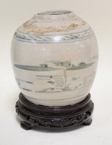BLUE & WHITE ASIAN JAR (1 of 3)