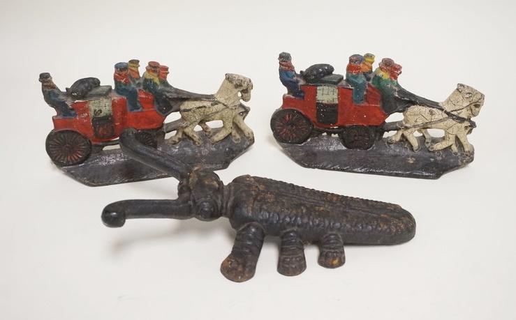 3 PIECES CAST IRON (1 of 2)