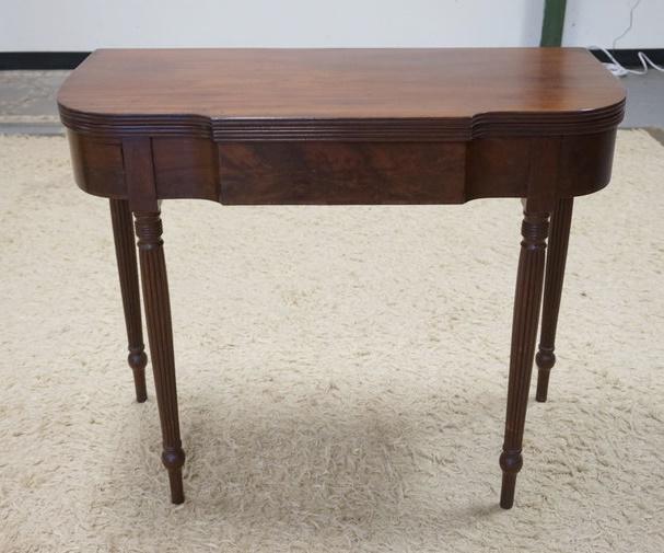 MAHOGANY FLIP TOP GAME TABLE (1 of 3)