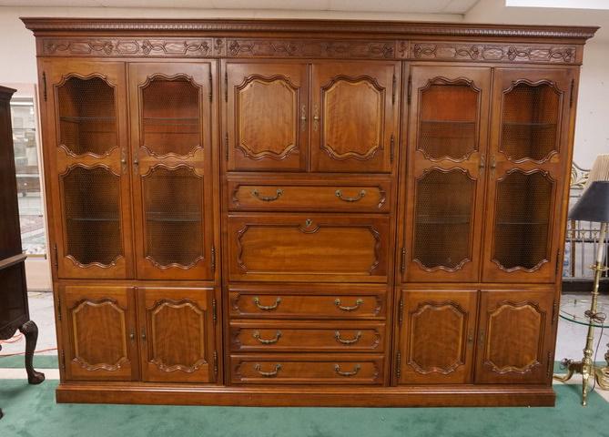 CHERRY FRENCH PROVINCIAL BOOKCASE WALL UNIT (1 of 5)