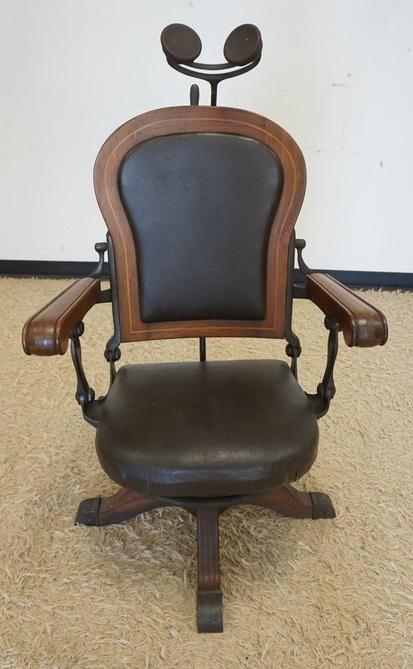 DOCTORS OR DENTISTS EXAMINATION CHAIR: DOCTORS OR DENTISTS EXAMINATION CHAIR, HAMILTON MFG CO, HAS STRING INLAY ON THE BACK