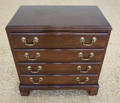 ETHAN ALLEN 4 DRAWER NIGHTSTAND (1 of 3)