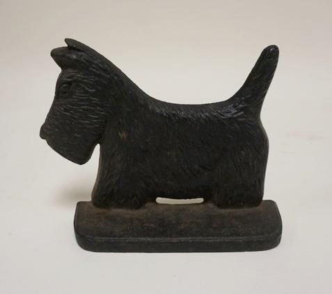 CAST IRON SCOTTY DOG DOORSTOP (1 of 2)