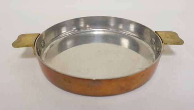 FRENCH COPPER COOKWARE (1 of 3)