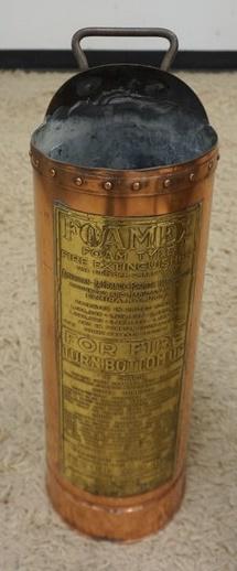 BRASS & COPPER ANTIQUE FIRE EXTINGUISHER (1 of 2)