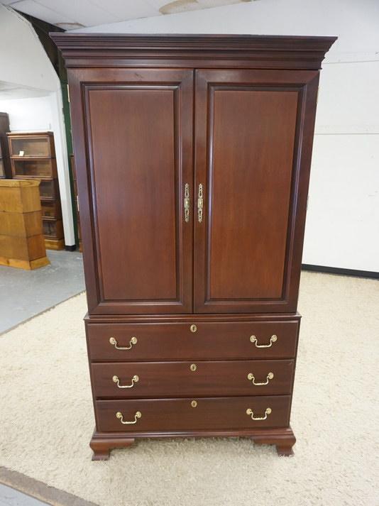 COUNCIL SOLID MAHOGANY WARDROBE (1 of 4)