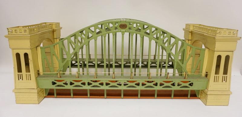 LIONEL 300 HELL GATE BRIDGE (1 of 8)