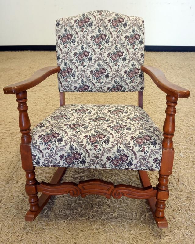 UPHOLSTERED ROCKING CHAIR: UPHOLSTERED ROCKING CHAIR