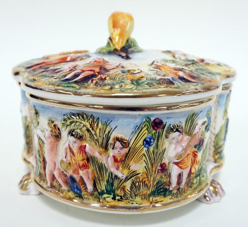 CAPODIMONTE COVERED DISH (1 of 4)