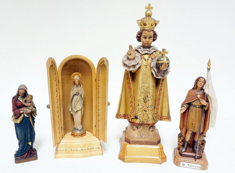 WOODEN  RELIGIOUS ITEMS (1 of 1)