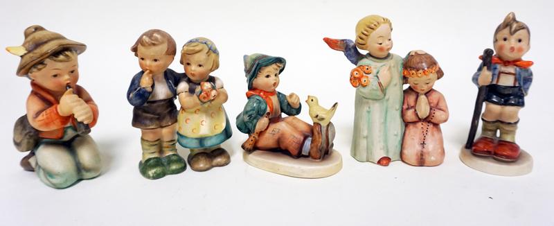 GROUP OF 5 HUMMELS: GROUP OF 5 HUMMELS, LARGEST IS 4 IN