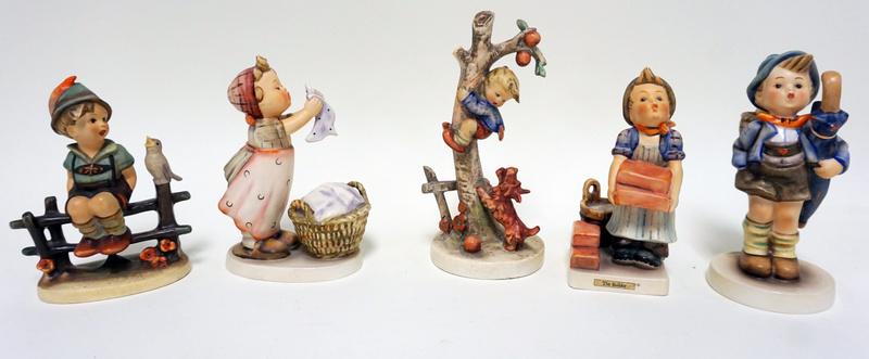 GROUP OF 5 HUMMELS: GROUP OF 5 HUMMELS, LARGEST IS APPROXIMATELY 7 IN HIGH