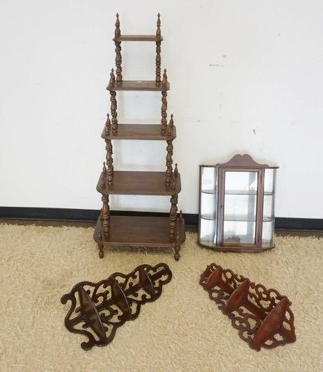 GROUP OF CORNER HANGING DISPLAY SHELVES (1 of 2)