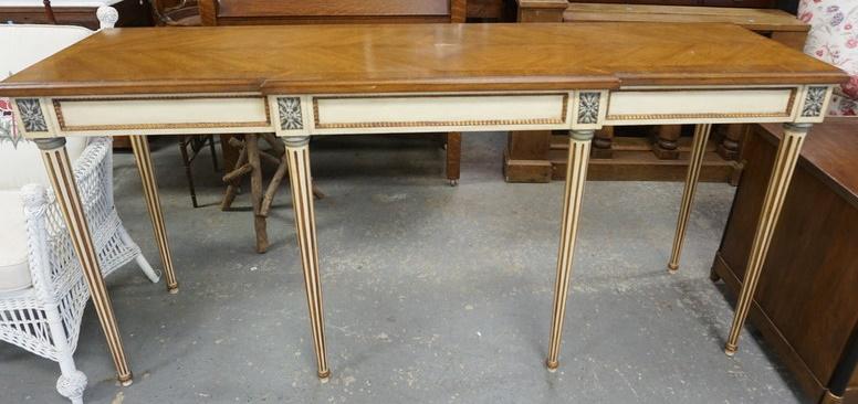 CONSOLE TABLE (1 of 1)