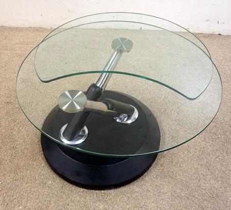 UNUSUAL MODERN STYLE GLASS TABLE (1 of 2)