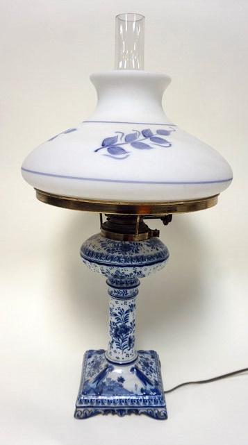 DELFT TABLE LAMP (1 of 2)