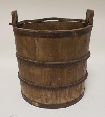 PRIMATIVE WOODEN BUCKET: PRIMATIVE WOODEN BUCKET W/WROUGHT IRON HAND & BANDS, 12 3/4 IN DIAMETER X 14 1/4 IN HIGH