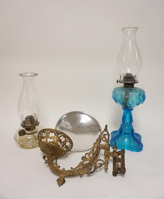 KEROSENE LAMP LOT (1 of 3)