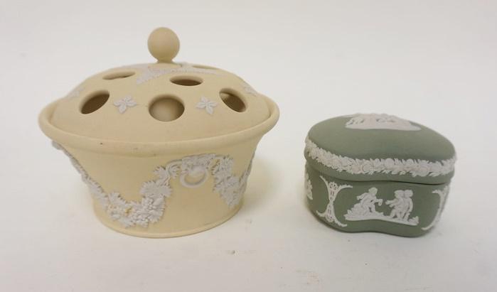 WEDGEWOOD ENGLAND JASPERWARE (1 of 3)