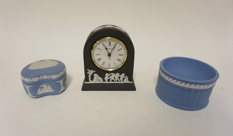 WEDGWOOD ENGLAND JASPERWARE: WEDGWOOD ENGLAND JASPER, CANTERBURY CATHEDRAL COVERED BOX, CLOCK & BOWL, LARGEST IS APPROXIMATELY 4 IN X 4 3/4 IN IGH