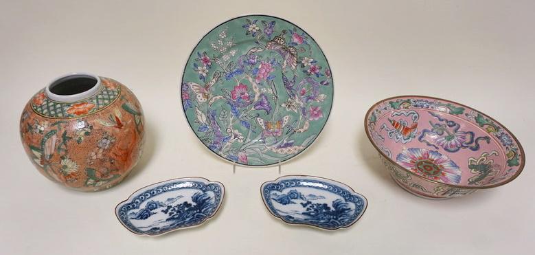 5 PIECE ASIAN POTTERY LOT (1 of 1)