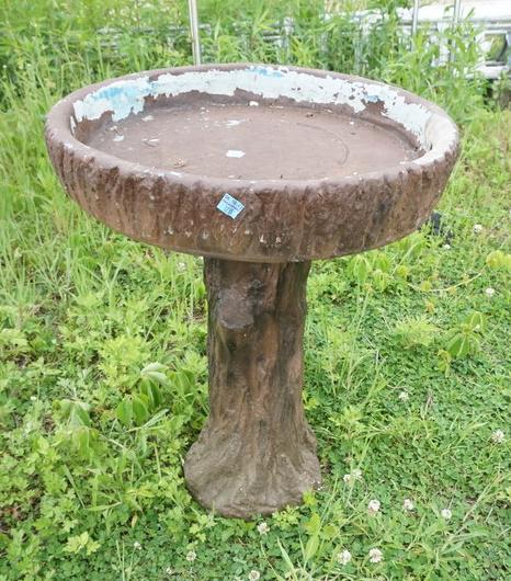 CONCRETE TREE TRUNK FORM BIRD BATH (1 of 1)
