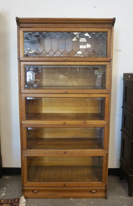 LUNDSTROM 5 SECTION OAK BOOKCASE (1 of 3)
