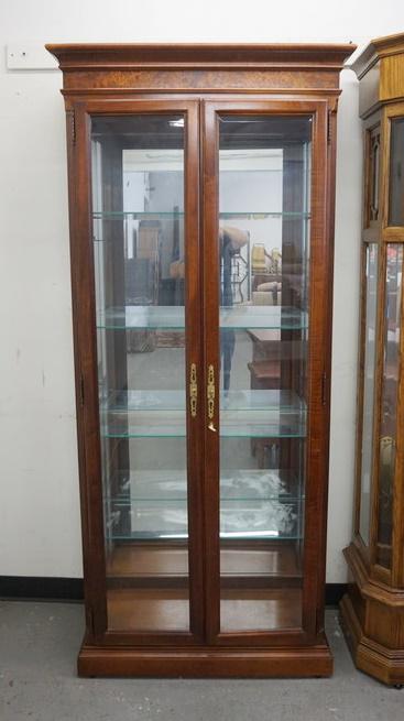HOWARD MILLER MIRROR BACK DISPLAY CABINET (1 of 2)