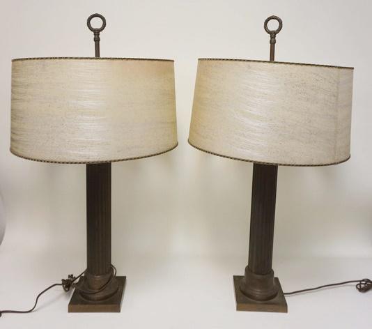 PAIR OF BRASS FLUTED COLUMN TABLE LAMPS (1 of 2)